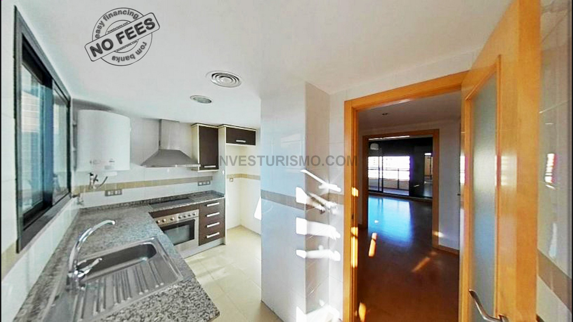 Apartment 2 bedrooms 2 bathrooms, terrace and balcony in Alicante Center